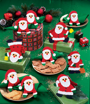 Fischer window pictures Christmas table decorations