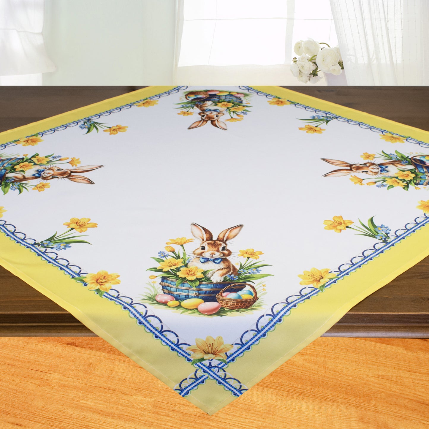 Fischer Fensterbilder Tischdecke "Osterhase im Korb" 85 cm x 85 cm
